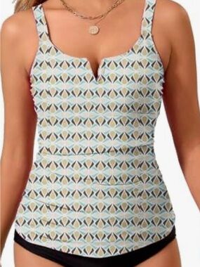 Geometric Print Scoop Neck Women’s Tankini Top in Light Blue and Cream